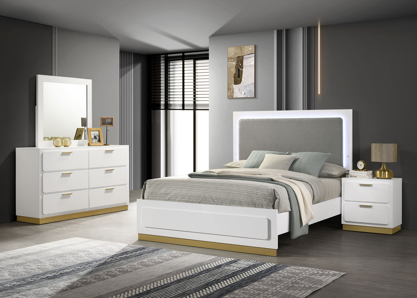 Caraway 4-piece California King Bedroom Set White
